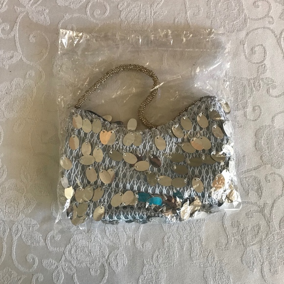 SPARKLY SILVER MINI PURSE! NWT! - Picture 1 of 1